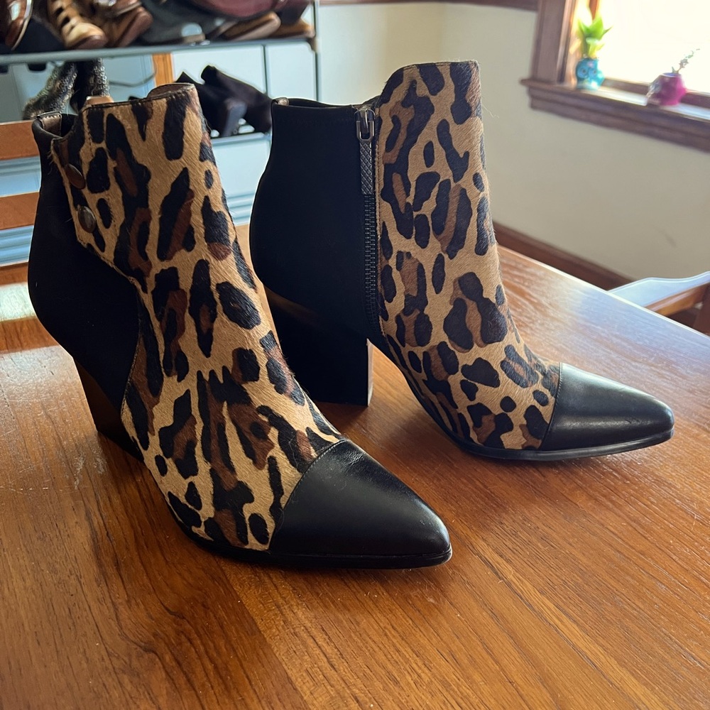 Animal Print Booties womens size 8.5